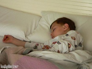 Soldiers record bedtime stories for kids back homeSoldiers record bedtime stories for kids back home