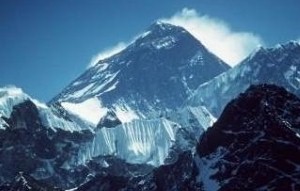 Rugby player embarks on Everest challenge for Help for Heroes