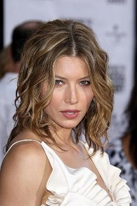 Jessica Biel: Cheesy lines won’t get soldiers anywhere