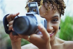 Always post a picture on internet dating sites, says expert