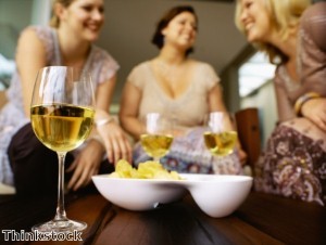 Is online dating perfect for women with no confidence?