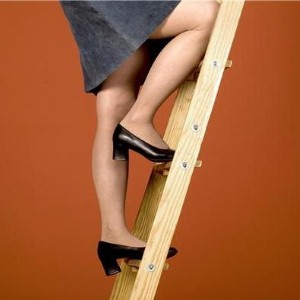 Chinese children climb 70m ladder to reach school