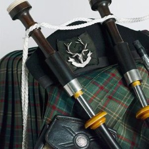 Army penpal ‘plays music for soldiers’