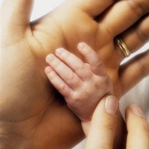 Soldier: Holding my son is the best feeling