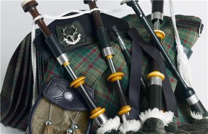 Bagpipe player raises £10,000 for charity