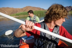 Canoeists paddle length of River Thames for Help for Heroes