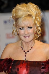 Celebrities lend support to hero troops