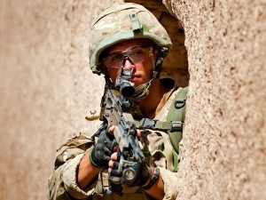 Dragon boat team raises £2k for hero soldiers