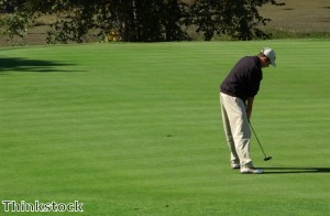 Golfers raise cash to fund recovery programme