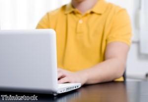 Guys ‘should choose online dating phrases carefully’