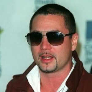 Huey and the New Yorkers release H4H single