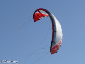 Kite surfing endeavour raises cash for brave soldiers