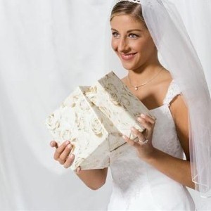 Bride shaves head on wedding day for charity