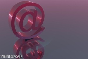 Online dating discussed at learning centre scheme