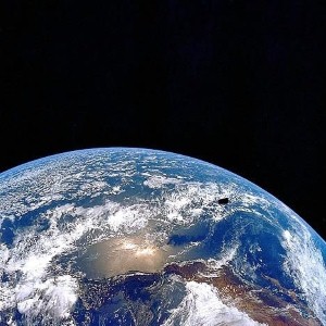 Teenager makes DIY satellite for £200