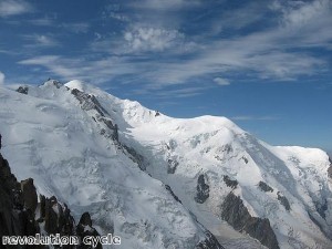 World’s scariest hotel unveiled at Mont Blanc