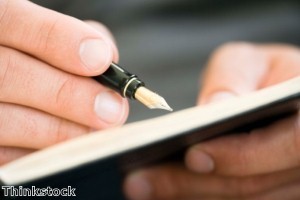 Writing love letters ‘strengthens relationships’